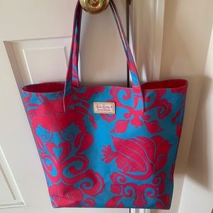 Lilly Pulitzer for Estée Lauder beach bag